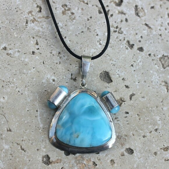 Rare High Quality Aqua Blue Larimar Stone Sterling Silver Pendant Cord Necklace - Picture 2 of 7